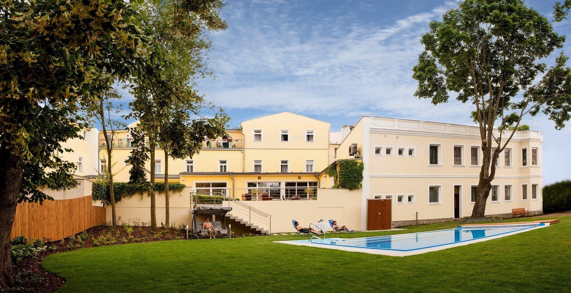 Hotel Reza Frantiskovy Lazne Exterior photo